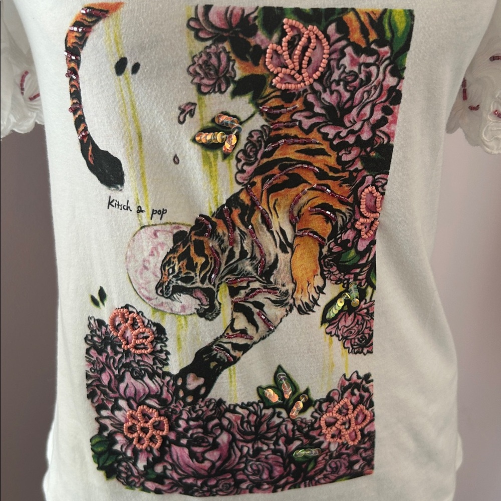 size Small White Tee with Tiger and Floral Print - Picture 2 of 5